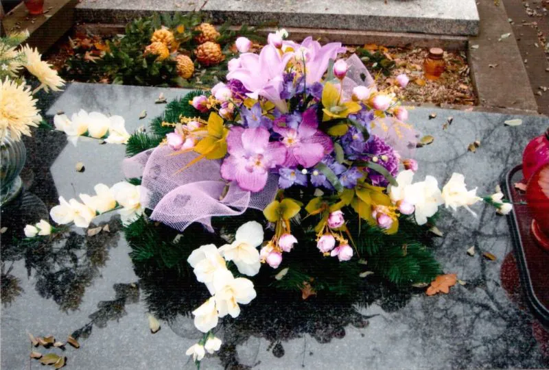 kwiaty na grób wiązanka Warszawa